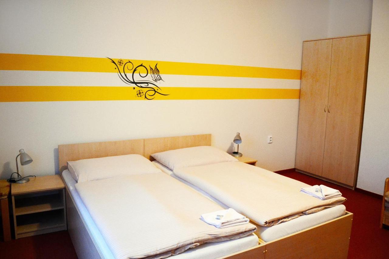 Pension Fontana Podebrady Ruang foto